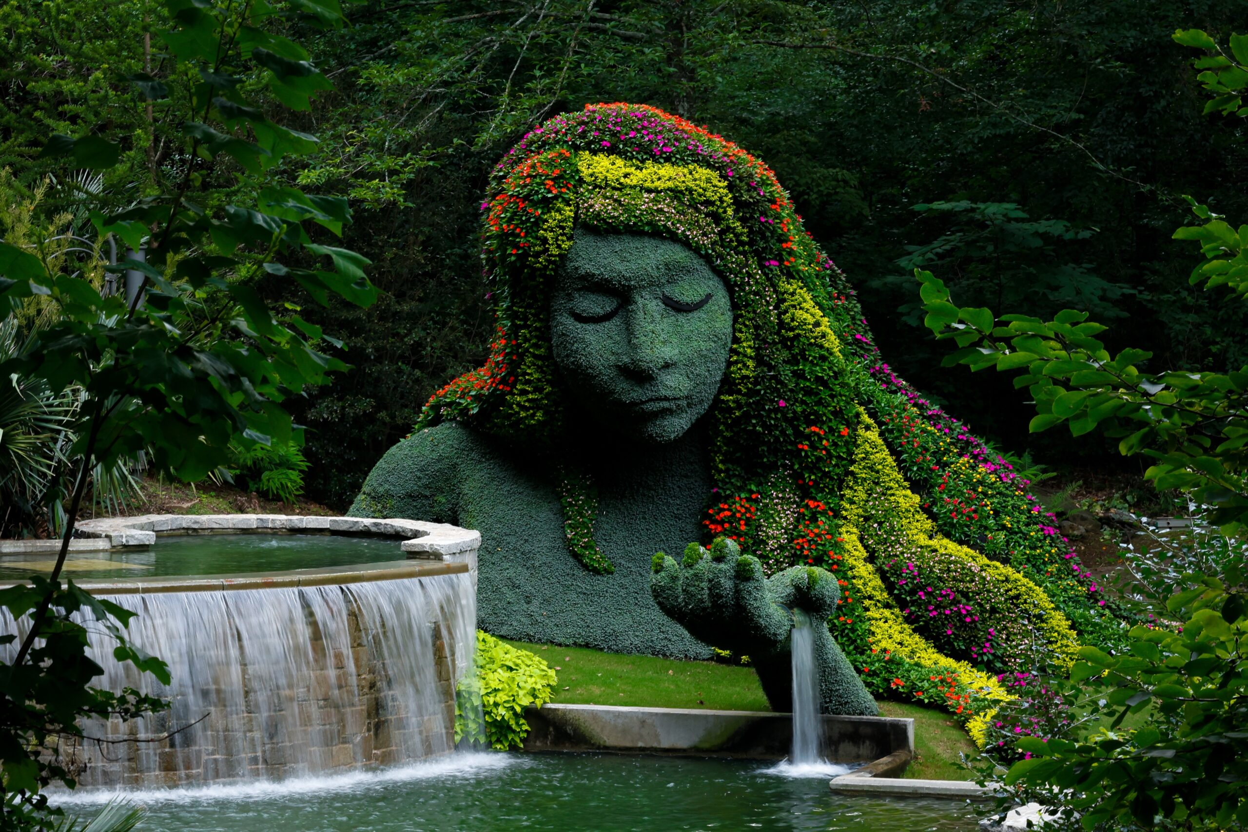 Sculpted shrubbery in the shape of a woman