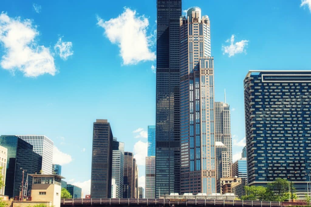 Willis Tower’s stacked-tube design redefined the skyscraper, combining bold height with structural clarity.