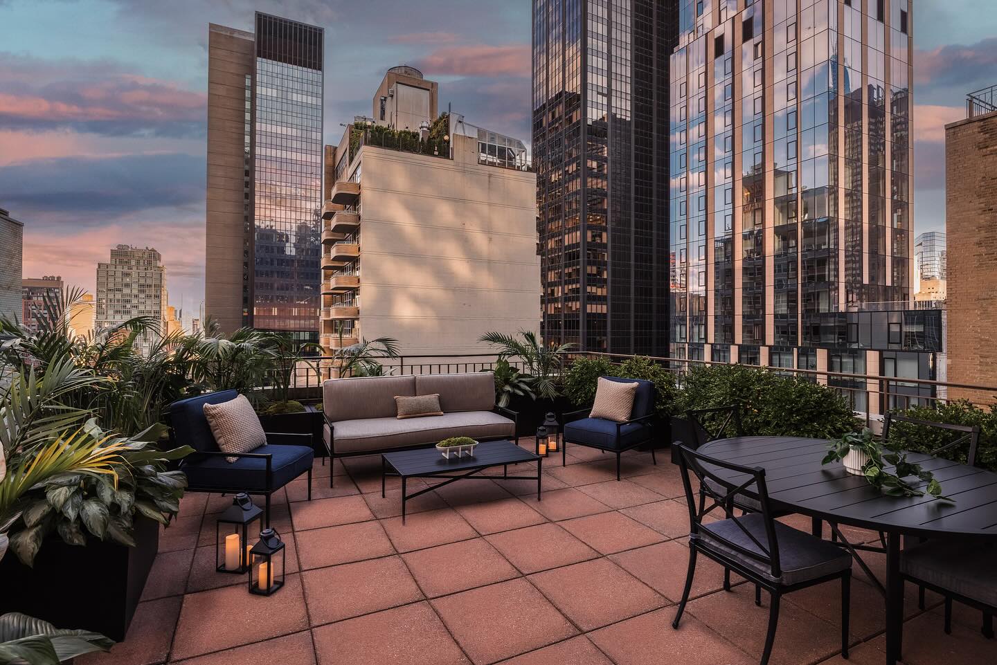 Sonesta Simply Suites Houston CityCentre, just off I-10, suites with full kitchens for easy meal prep.