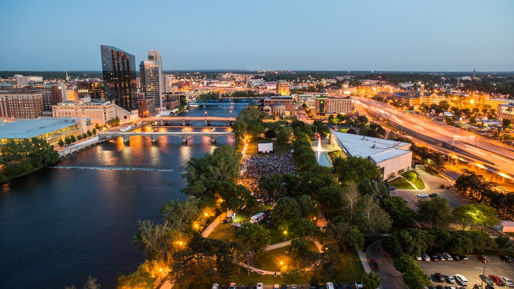 Grand River shoreline, Grand Rapids, MI