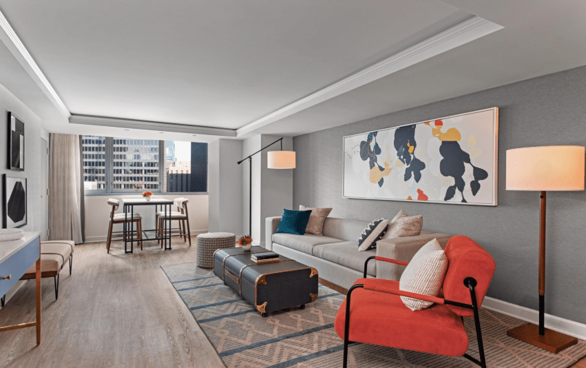 The Royal Sonesta Chicago Downtown, a refined stay 2 miles from Chicago History Museum